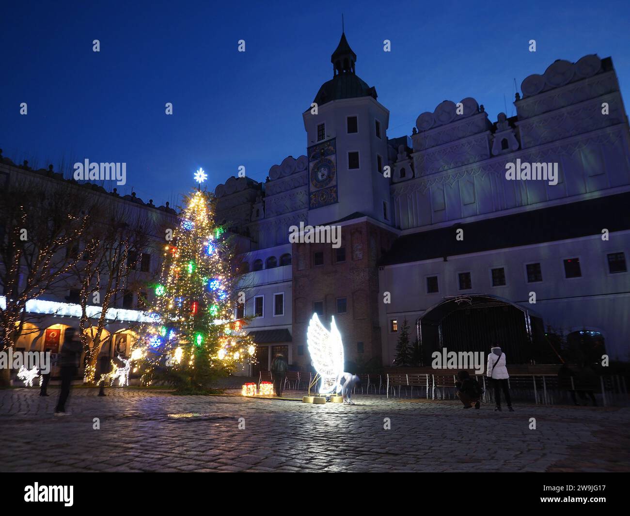 Castello Ducale di Szczecin (Castello dei Duchi Pomerani) illuminato per Natale e festività - Pomerania Occidentale , Stettino Polonia Foto Stock