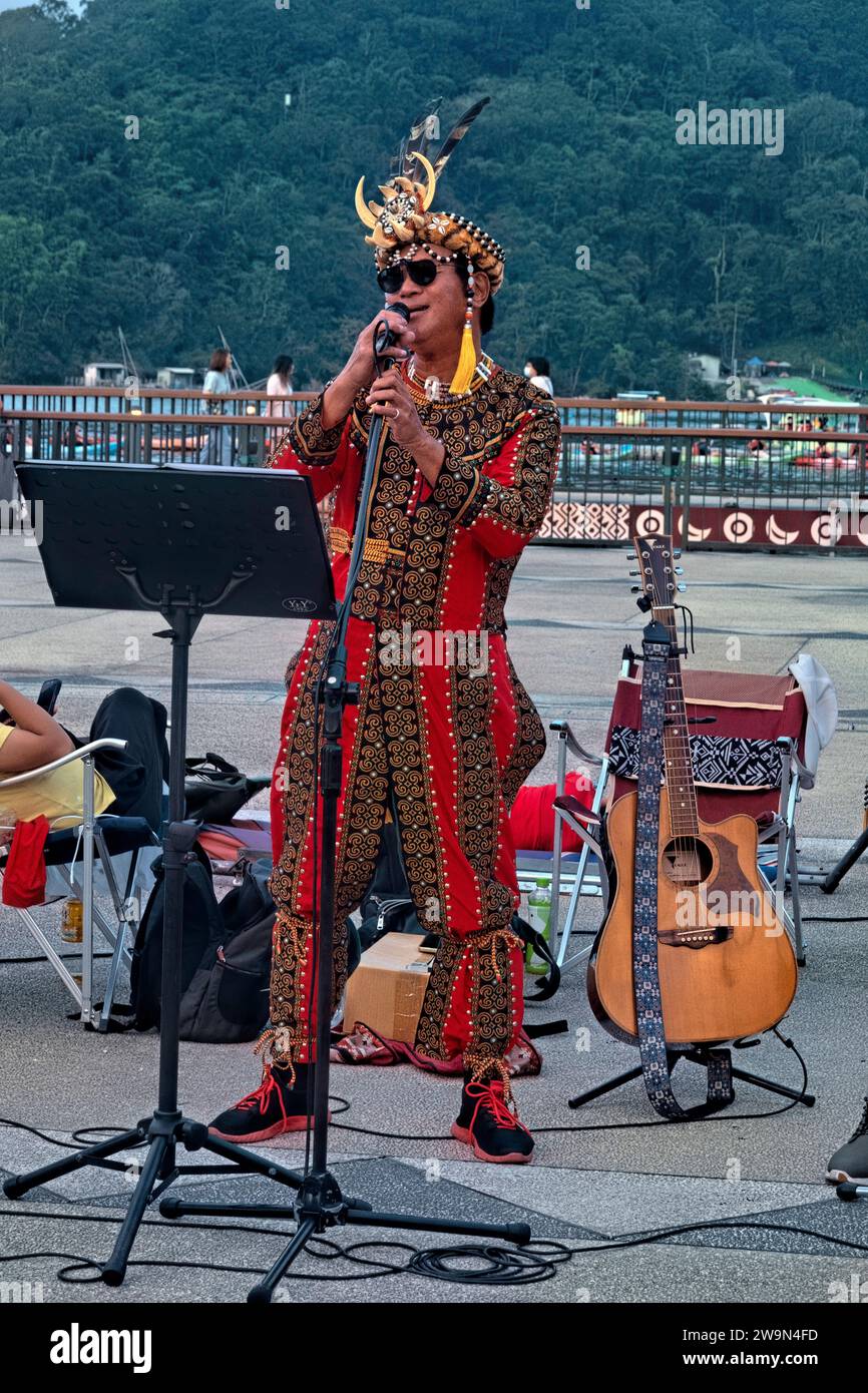 Cantante thao tradizionale, Ita Thao, Sun Moon Lake, Yuchi, Taiwan Foto Stock