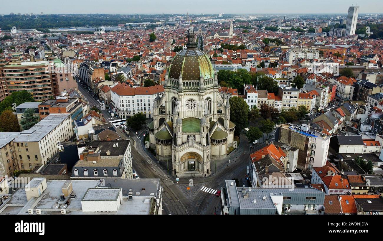 Foto drone Sainte-Marie Royal Church, Koninklijke Sint-Maria Kerk van Schaarbeek Bruxelles Belgio Europa Foto Stock