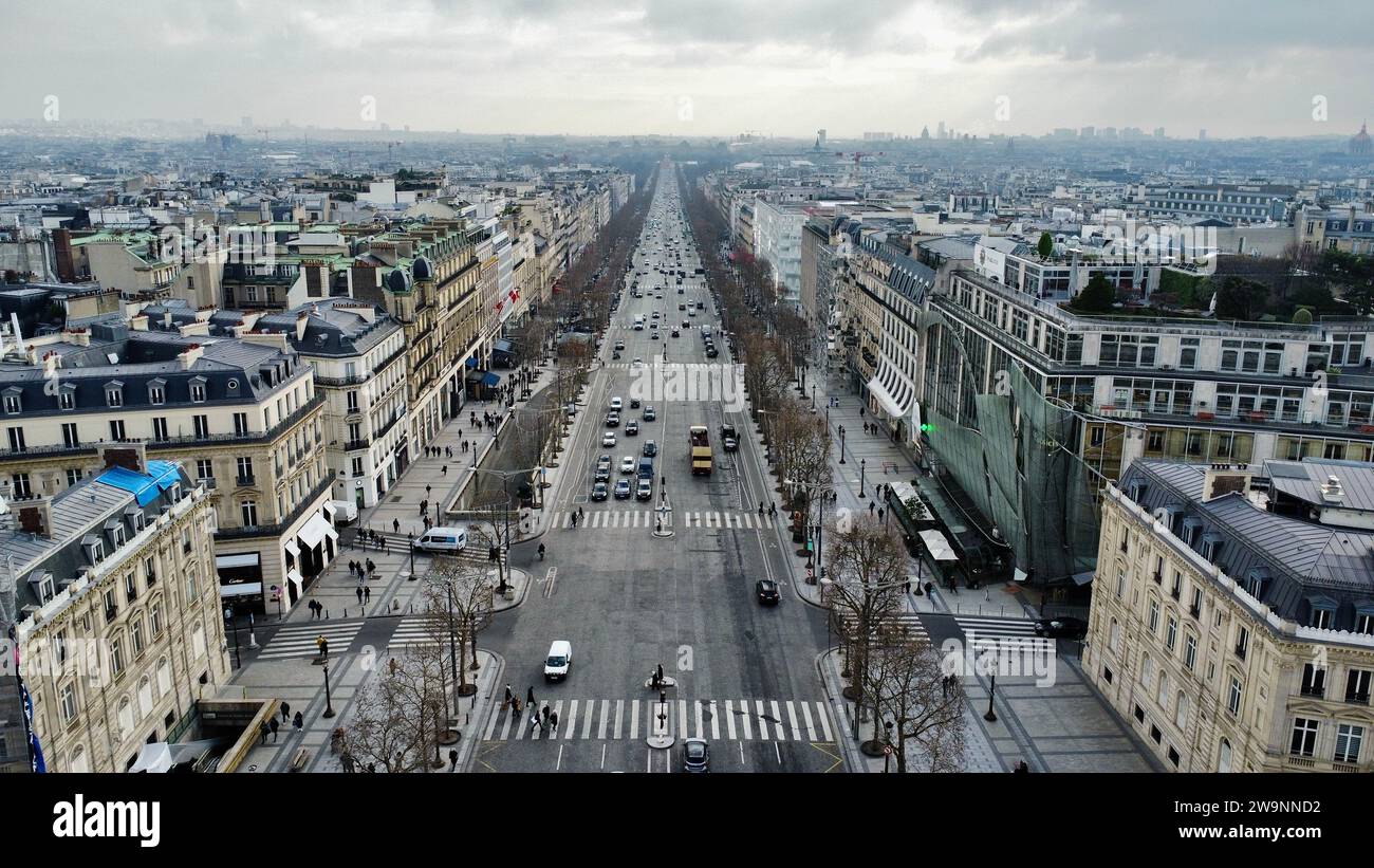 Foto drone Champs-Élysées avenue Parigi Francia Europa Foto Stock
