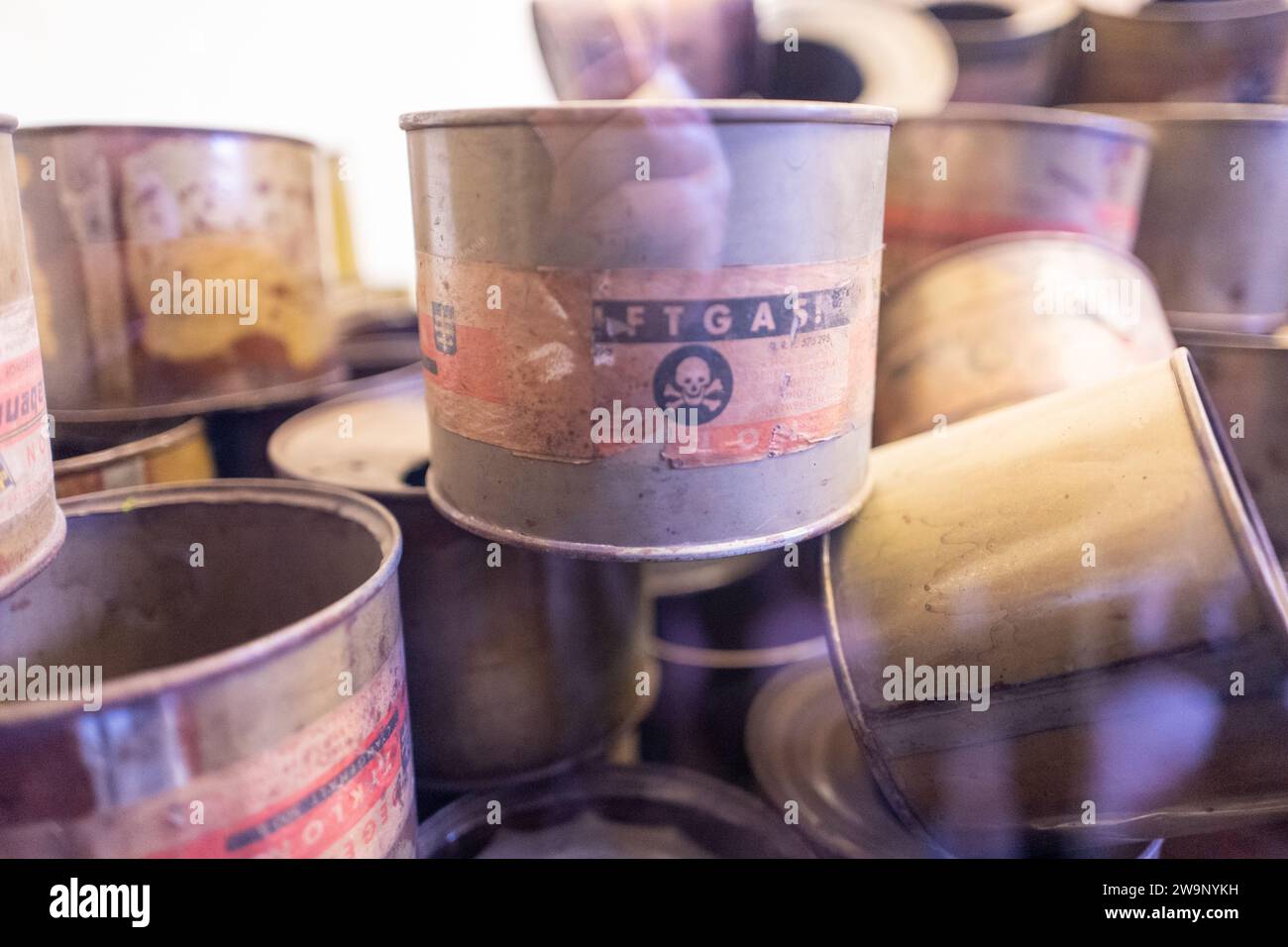 Bombole di gas usate in mostra ad Auschwitz Foto Stock