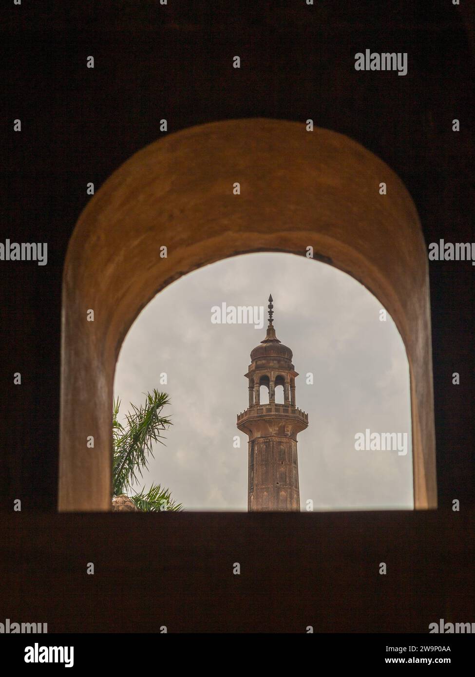 Imambara Bara, VW86+MQ3, Husainabad Trust Rd, Machchhi Bhavan, Lucknow, Uttar Pradesh 226003, India Foto Stock