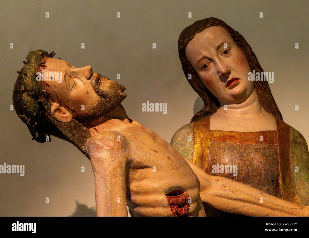 Hofburg, Museo Diocesano, Bressanone (Bressanone), alto Adige, Italia-12 giugno 2023: Mostra d'arte medievale nella sala interna del Museo (ca 1380) Foto Stock