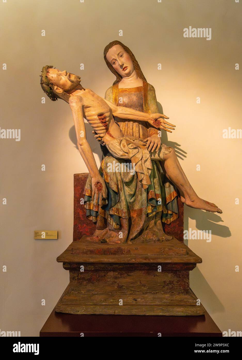 Hofburg, Museo Diocesano, Bressanone, alto Adige, Italia-12 giugno 2023: Mostra d'arte medievale nella sala interna del Museo (ca 1380) Foto Stock