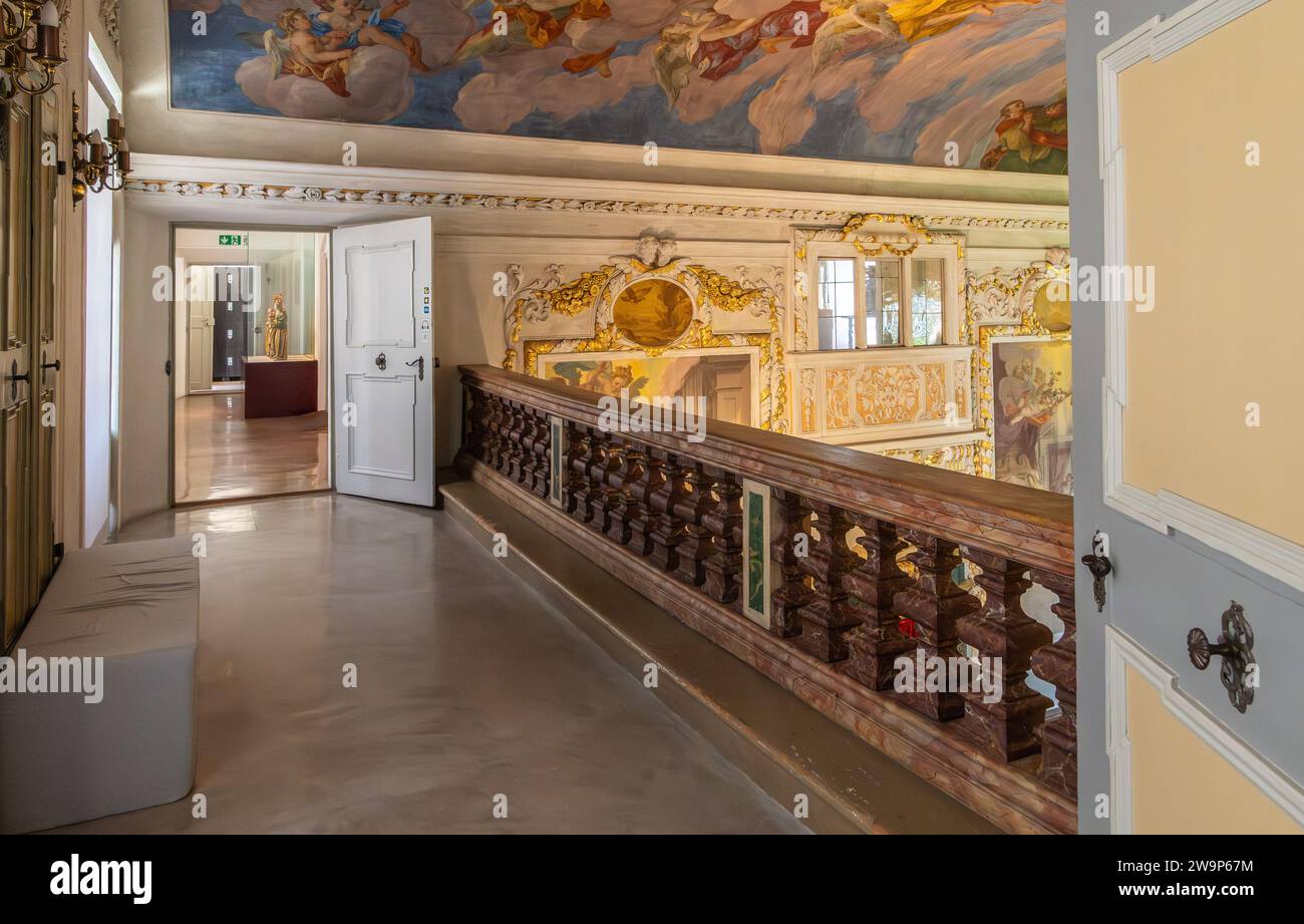 Hofburg, Museo Diocesano, Bressanone, alto Adige, Italia-12 giugno, 2023: mostra d'arte rinascimentale nella sala interna del Museo. Foto Stock