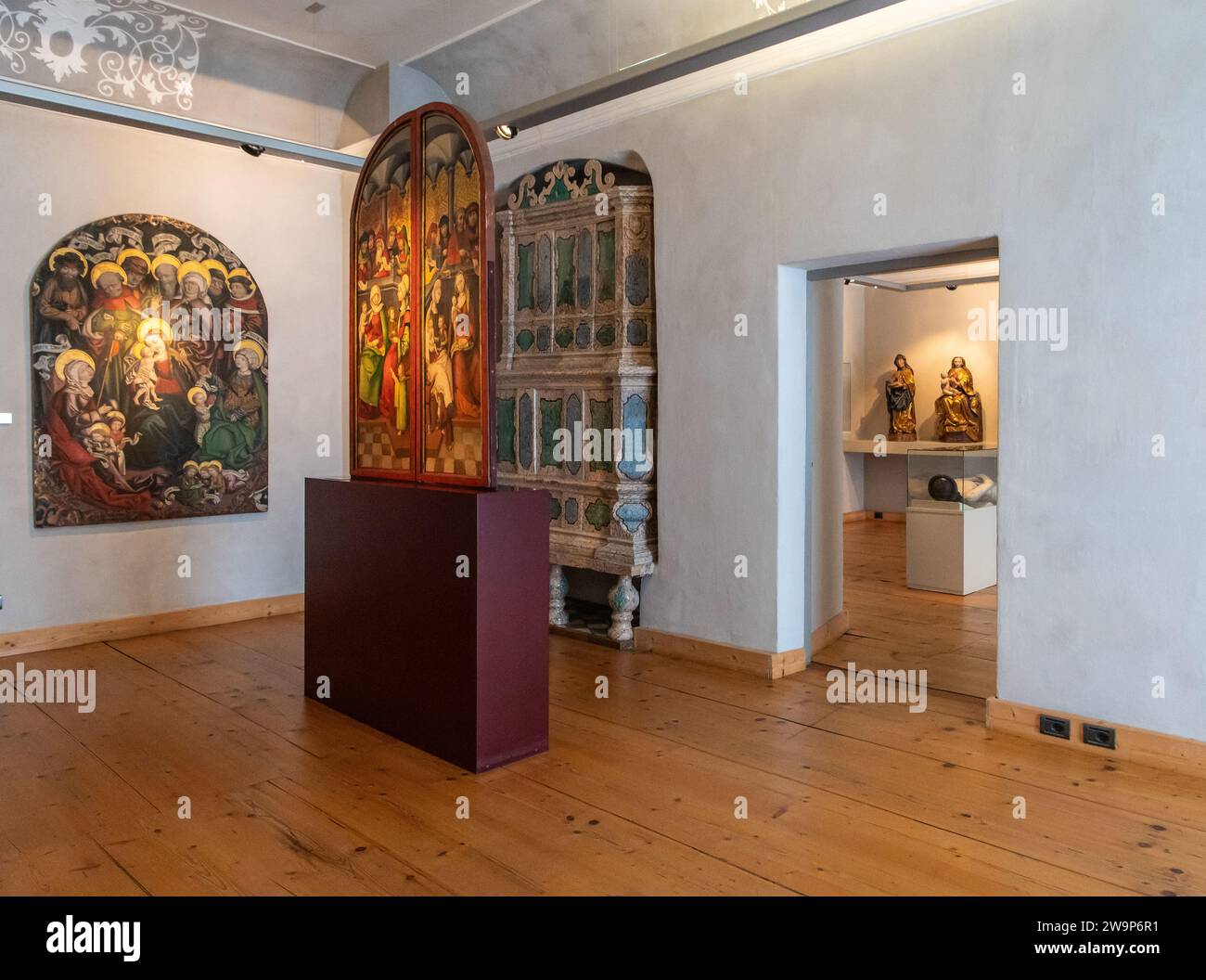 Hofburg, Museo Diocesano, Bressanone, alto Adige, Italia-12 giugno, 2023: mostra d'arte rinascimentale nella sala interna del Museo. Foto Stock