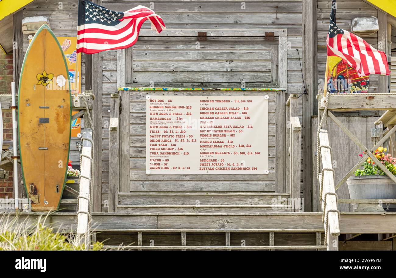 immagine dettagliata del menu presso la capanna sulla spiaggia di atlantic avenue Foto Stock