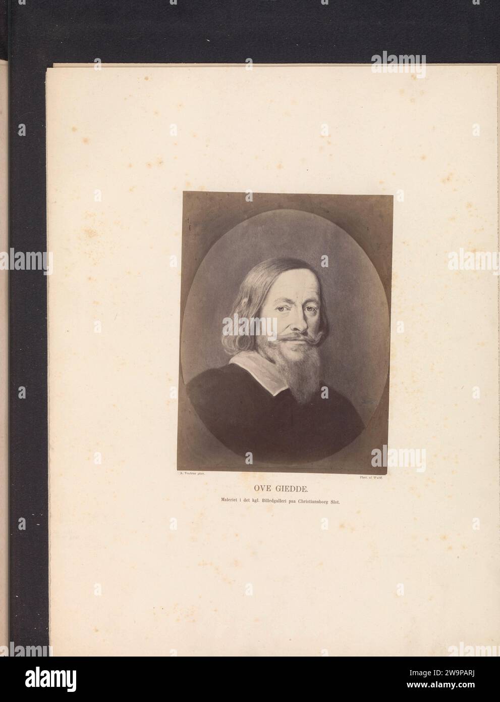 Produzione fotografica di un dipinto, raffigurante un ritratto di ove Gjedde, Julius Wulff, dopo A. Vucher, c. 1858 - nel o prima del 1862 fotografare un supporto fotografico albumano stampa medico, medico Foto Stock