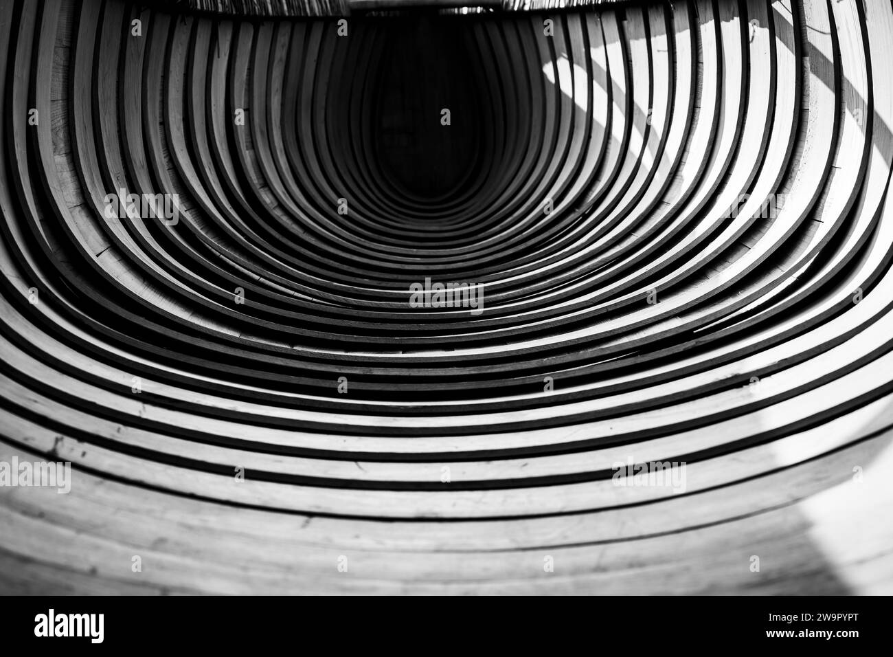 Una tradizionale canoa di corteccia di betulla della nuova Scozia costruita da Todd Labrador, l'unico costruttore di canoe mi'kmaw praticante. Foto Stock