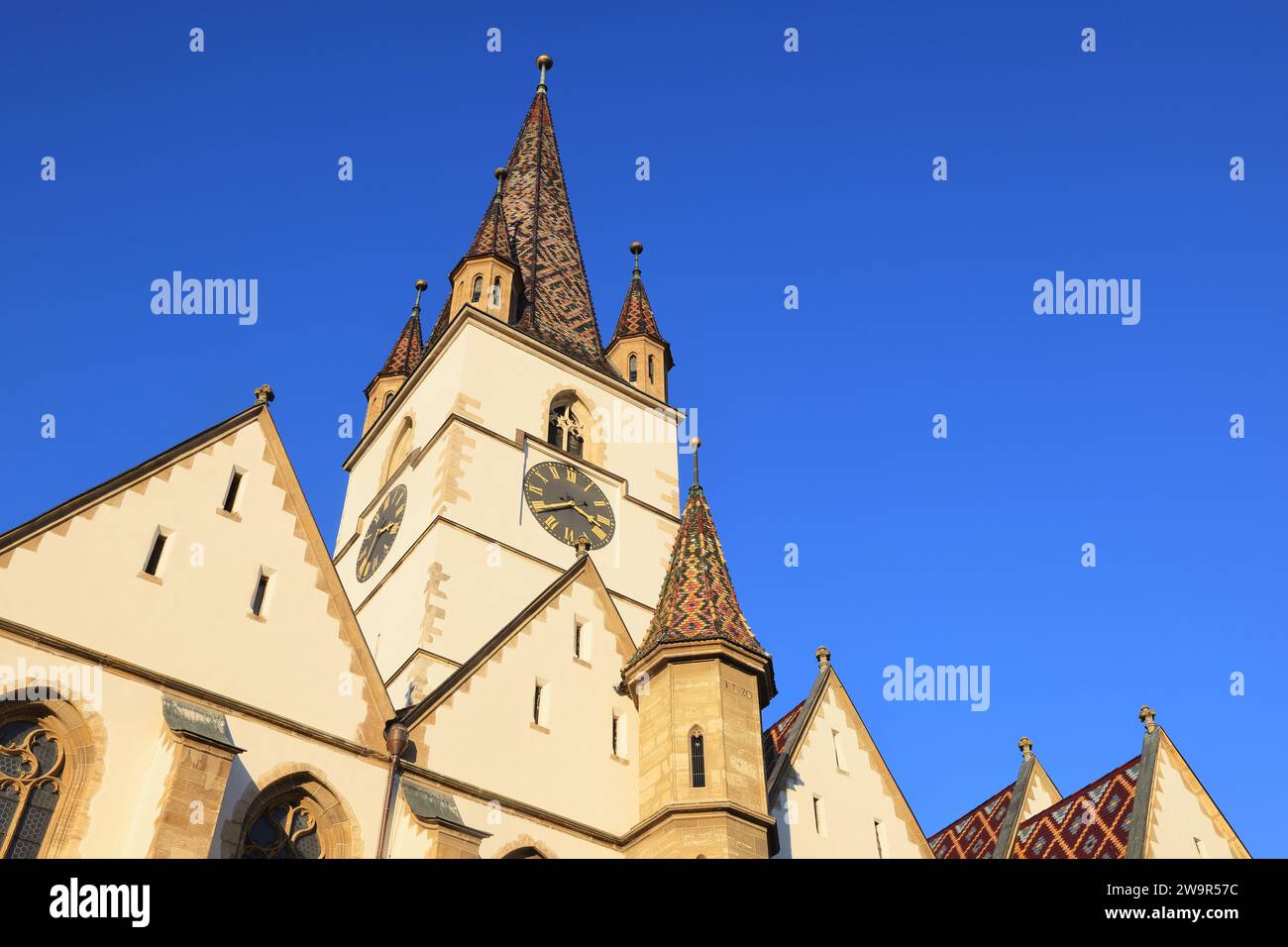 La cattedrale luterana di Santa Maria, simbolo in stile gotico della storica Sibiu, Transilvania, Romania Foto Stock