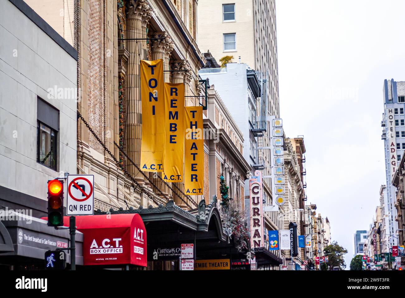 Il Toni Rembe Theater, ex Geary Theater, sede dell'American Conservatory Theater (A.C.T.) a San Francisco, California Foto Stock