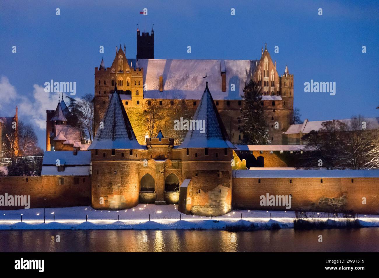 Castello alto dell'ordine Teutonico costruito tra il XIII e il XV secolo, patrimonio dell'umanità dell'UNESCO a Malbork, Polonia © Wojciech Strozyk / Alamy Stock Foto Stock