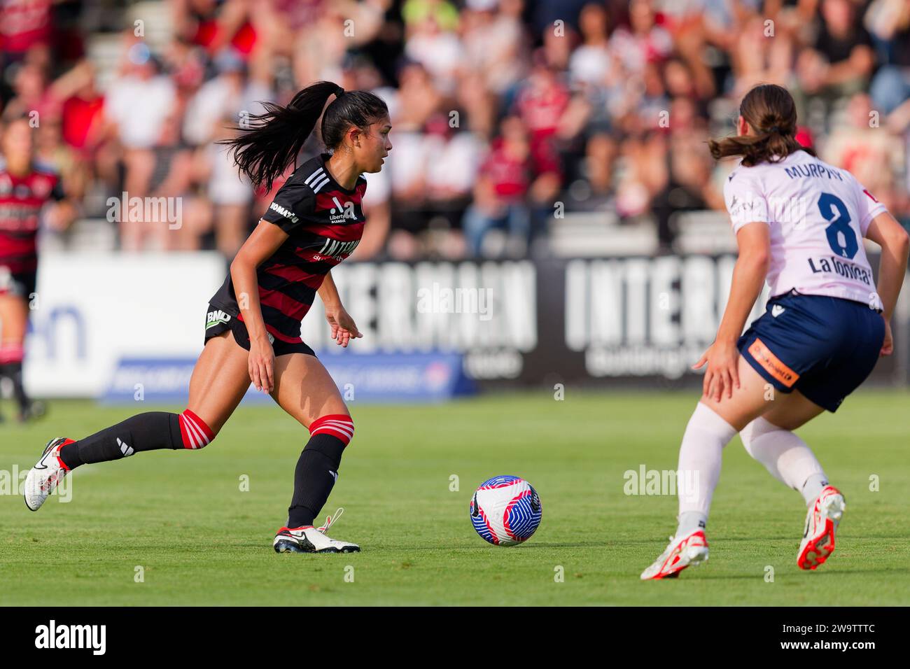 Sydney, Australia. 30 dicembre 2023. Alexia Apostolakis dei Wanderers controlla il pallone durante la partita A-League Women RD10 tra Western Sydney Wanderers e Melbourne Victory al Wanderers Football Park il 30 dicembre 2023 a Sydney, Australia Credit: IOIO IMAGES/Alamy Live News Foto Stock