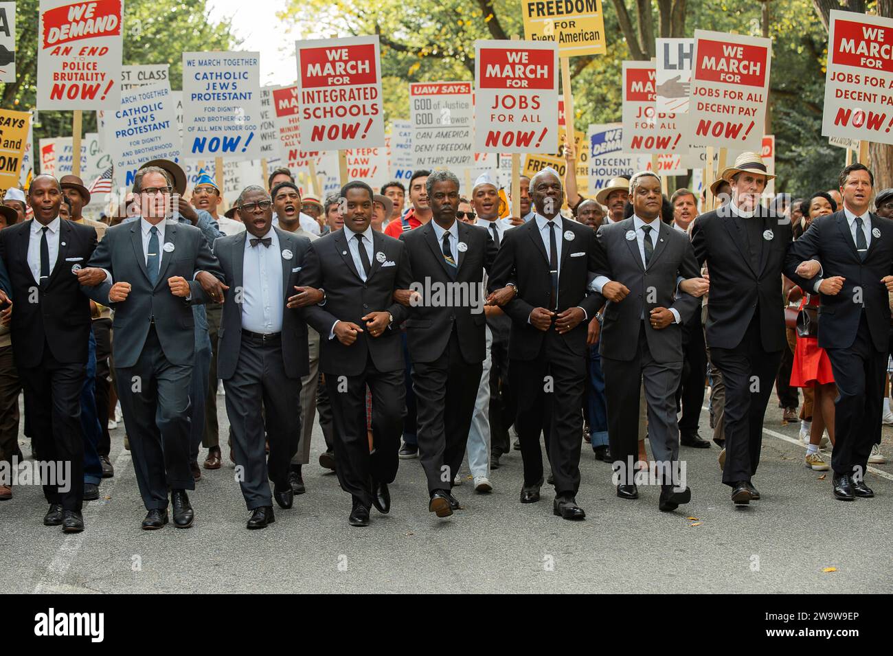 Rustin (2023) diretto da George C. Wolfe e interpretato da Colman Domingo nel ruolo di Bayard Rustin un leader per i diritti civili che affronta il razzismo e l'omofobia mentre aiuta a cambiare il corso della storia dei diritti civili orchestrando la marcia del 1963 su Washington. Fotografia pubblicitaria ***SOLO USO EDITORIALE***. Credito: BFA / David Lee / Netflix Foto Stock