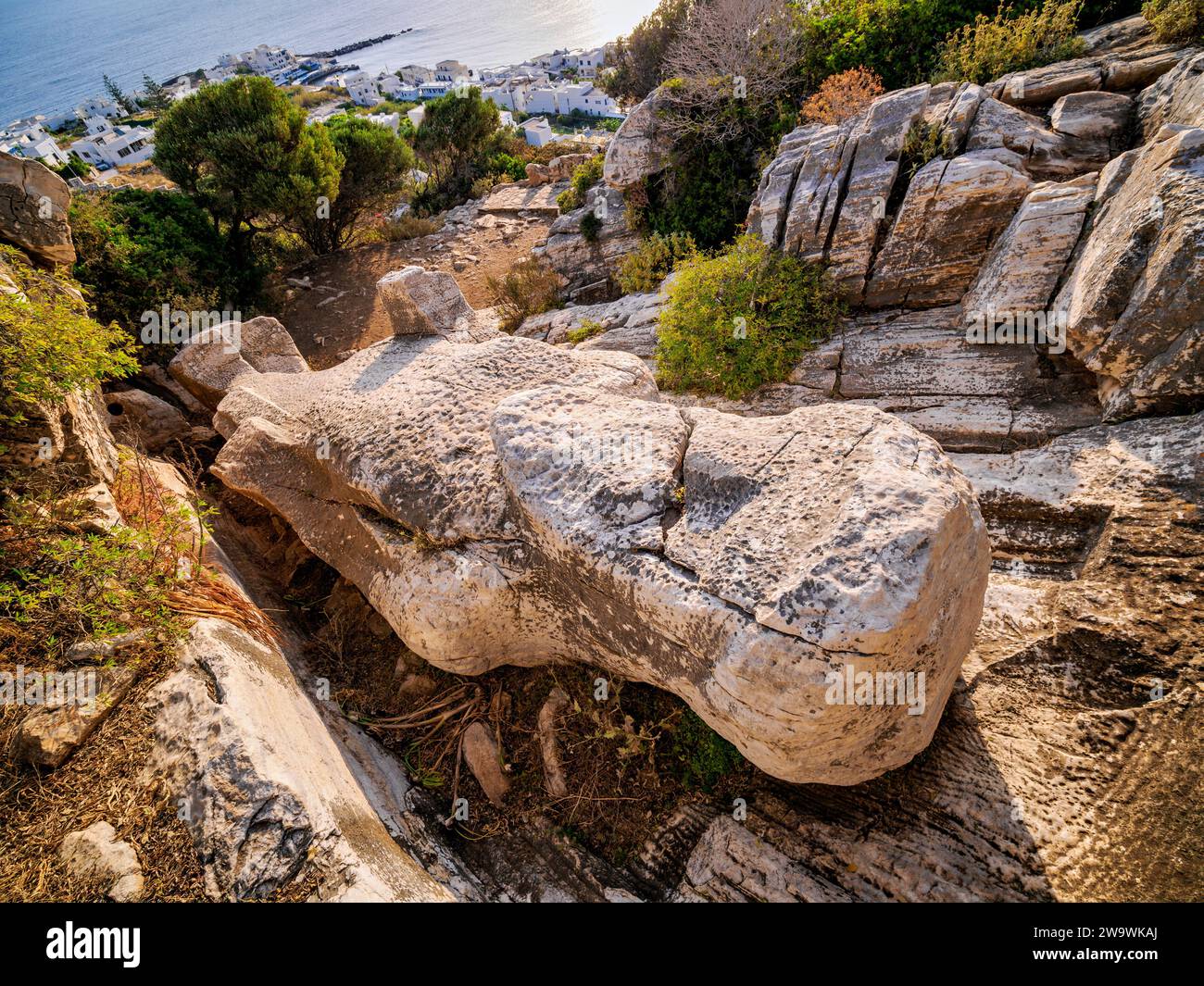 Statua di Dionysos, cava di marmo arcaica, Apollonas Kouros, isola di Naxos, Cicladi, Grecia Foto Stock