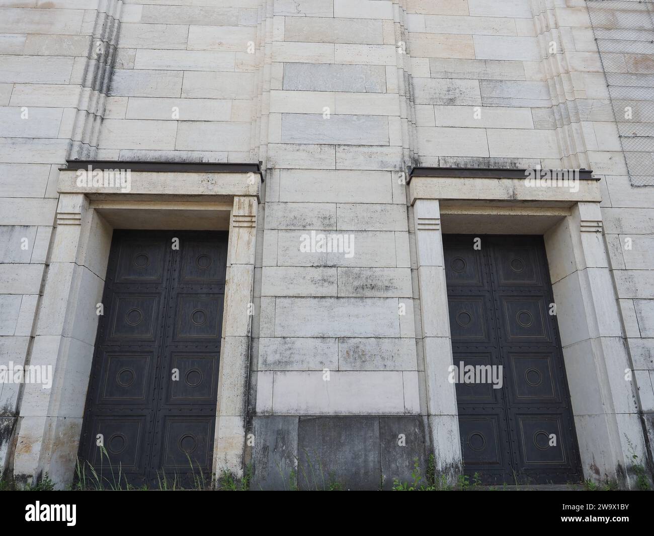 Zeppelinfeld Translation Zeppelin Field Tribune progettato dall'architetto Albert Speer come parte del campo di raduno del partito nazista a Norimberga, Germania Foto Stock