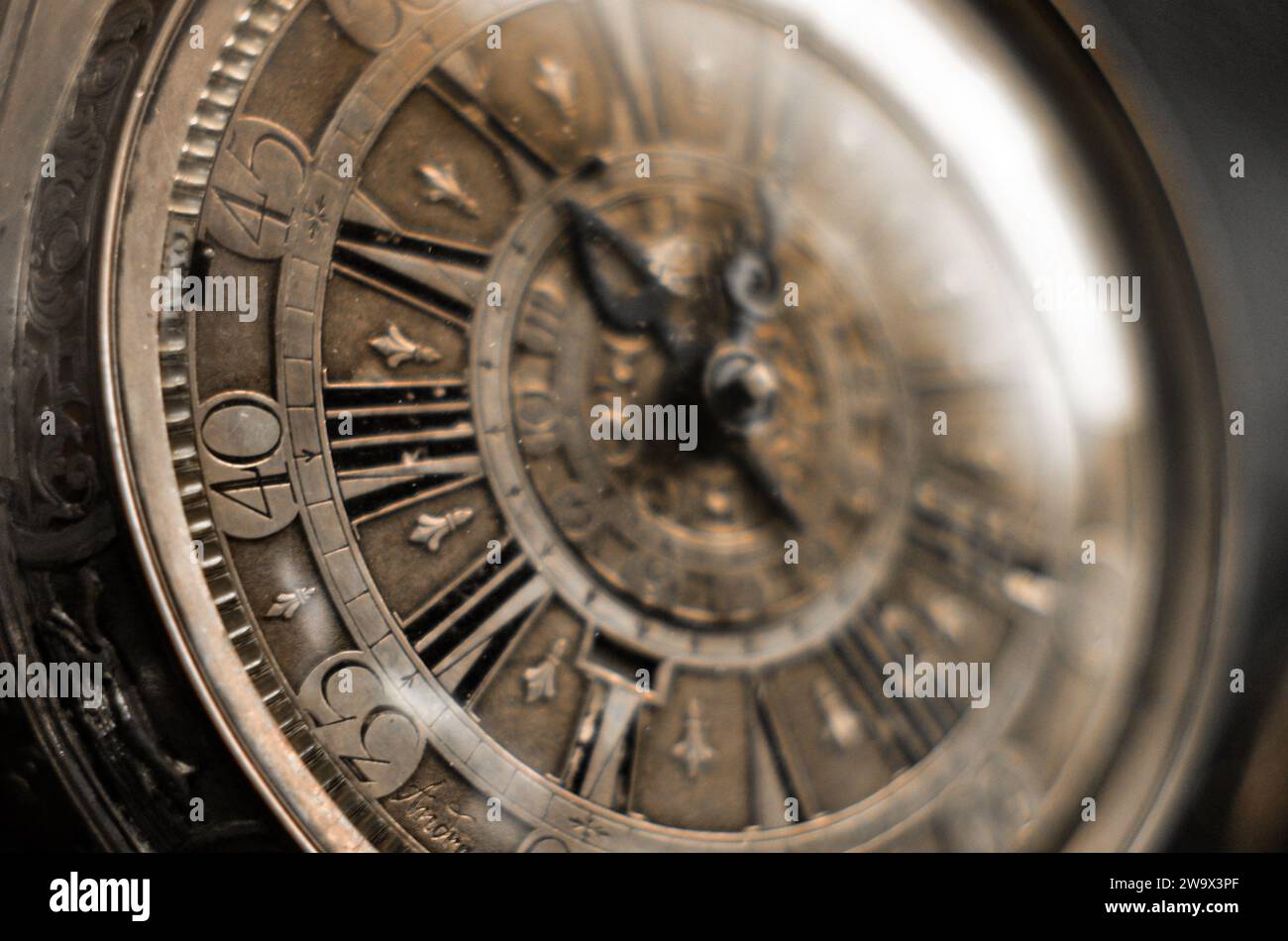 Vecchio orologio vintage. Concetto di tempo e business. Foto Stock