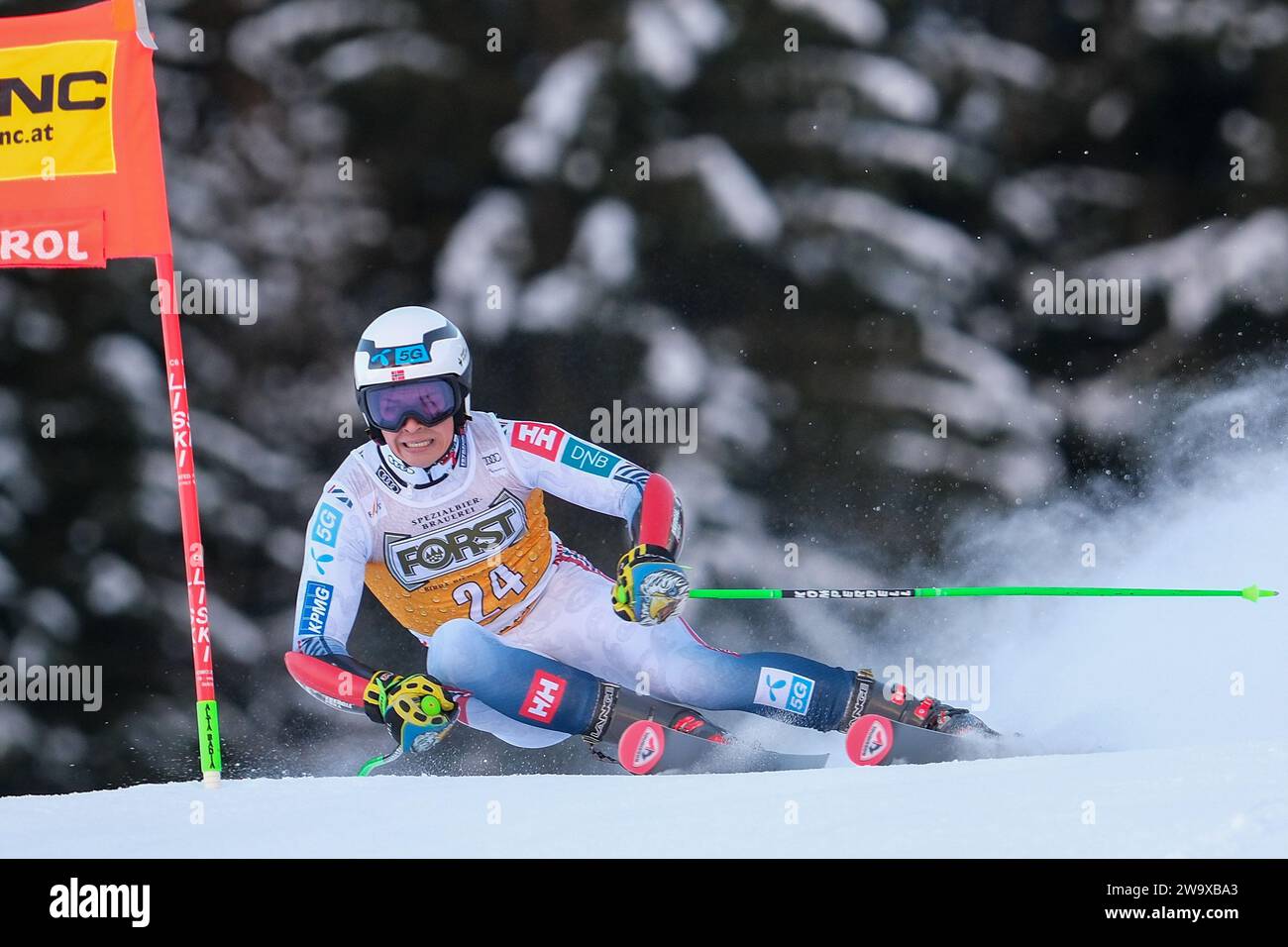 Alexander Steen Olsen (NOR) gareggia durante la Coppa del mondo di sci alpino Audi FIS, MenÕs Giant Slalom Race sulla pista Gran Risa, alta Badia il 17 dicembre, Foto Stock