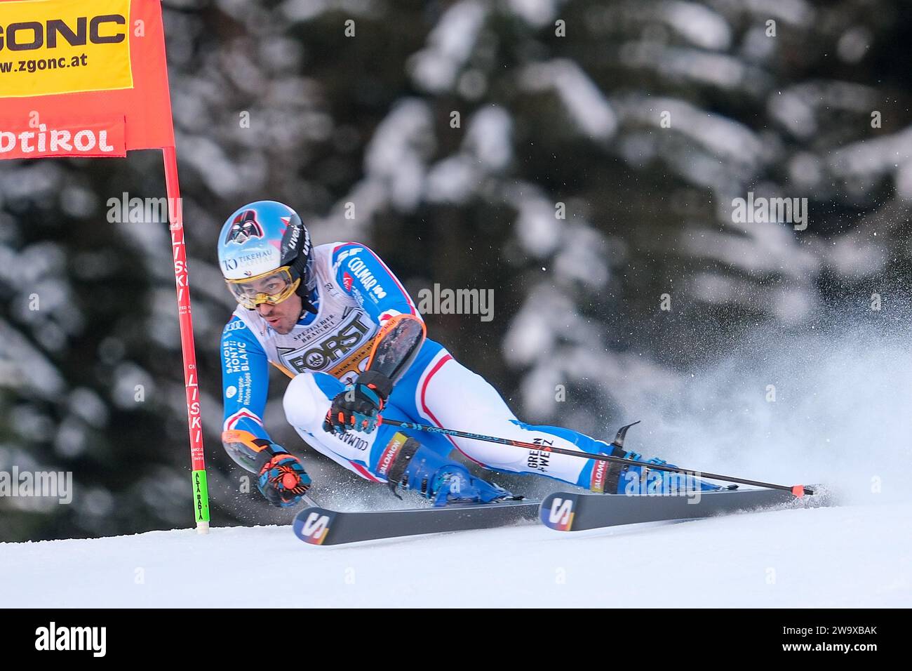 Victor Muffat-Jeandet (fra) gareggia durante la Coppa del mondo di sci alpino Audi FIS, MenÕs Giant Slalom Race sulla Gran Risa Slope, alta Badia il 17 dicembre, Foto Stock