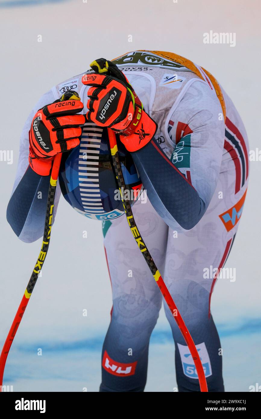 Adrian Smiseth Sejersted (NOR) gareggia durante la Coppa del mondo di sci alpino Audi FIS, MenÕs gara di Downhill sul Saslong Slope in Val Gardena il 16 dicembre, Foto Stock