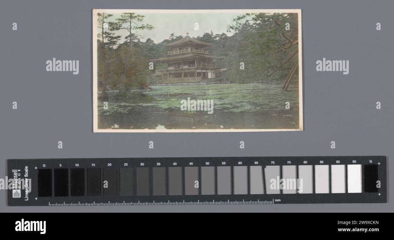 The Golden Paviiljoen a Kyoto, Giappone, 1917 Fotografia carta giapponese. Supporto fotografico stampa in argento gelatina Kyoto Foto Stock