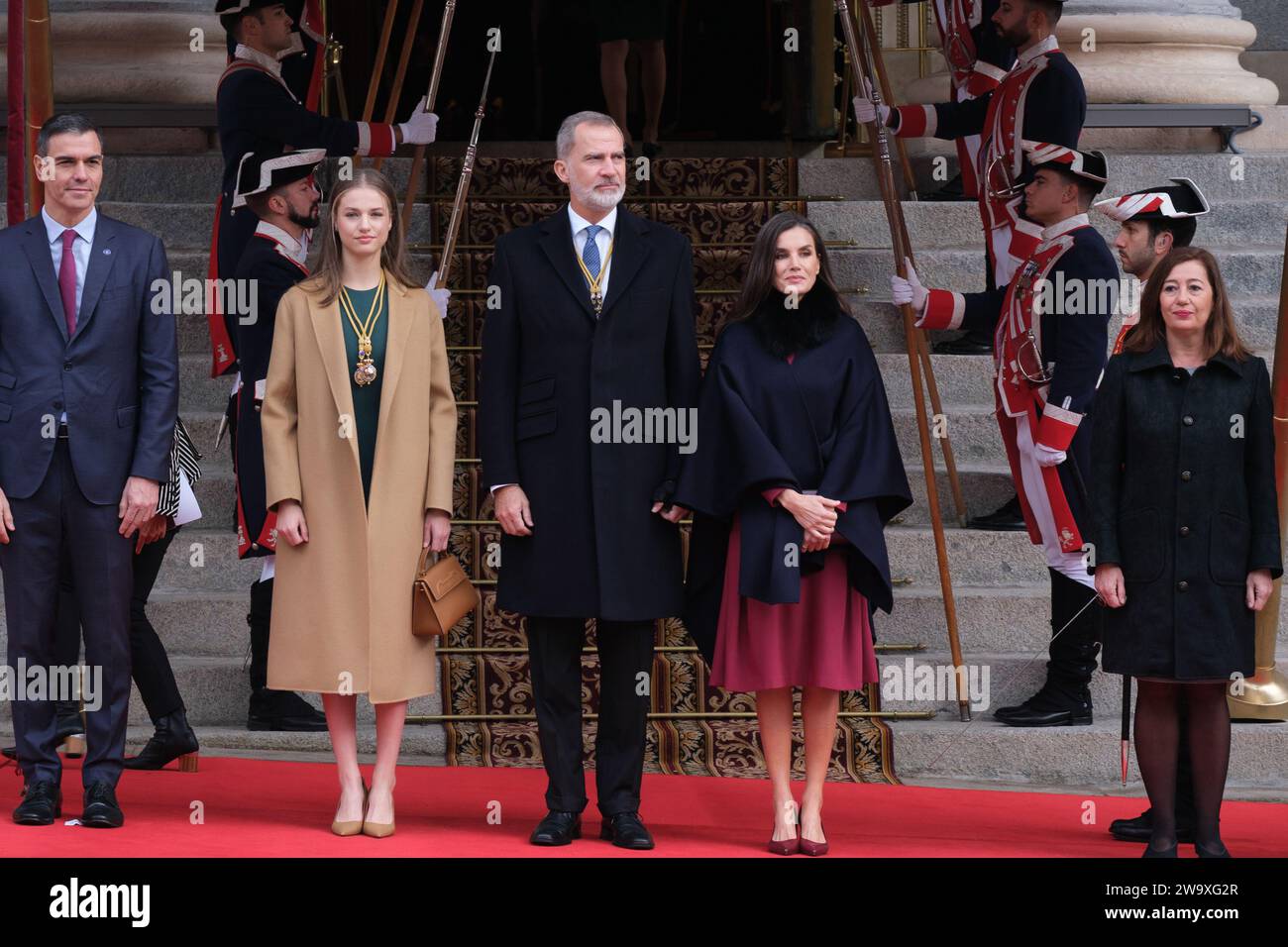 I reali spagnoli assistono all'apertura del Parlamento a Madrid. Con