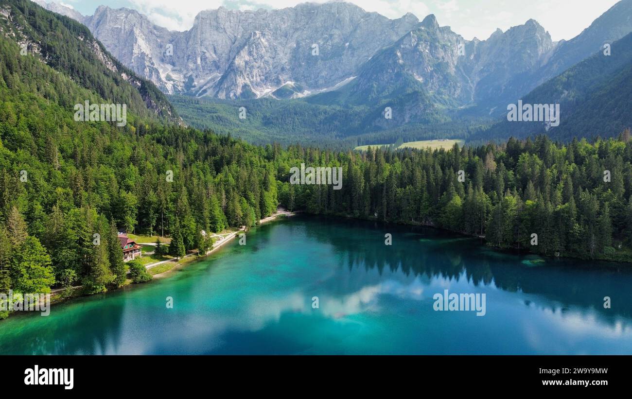 Foto del drone Lago Fusine Dolomiti superiori Italia europa Foto Stock