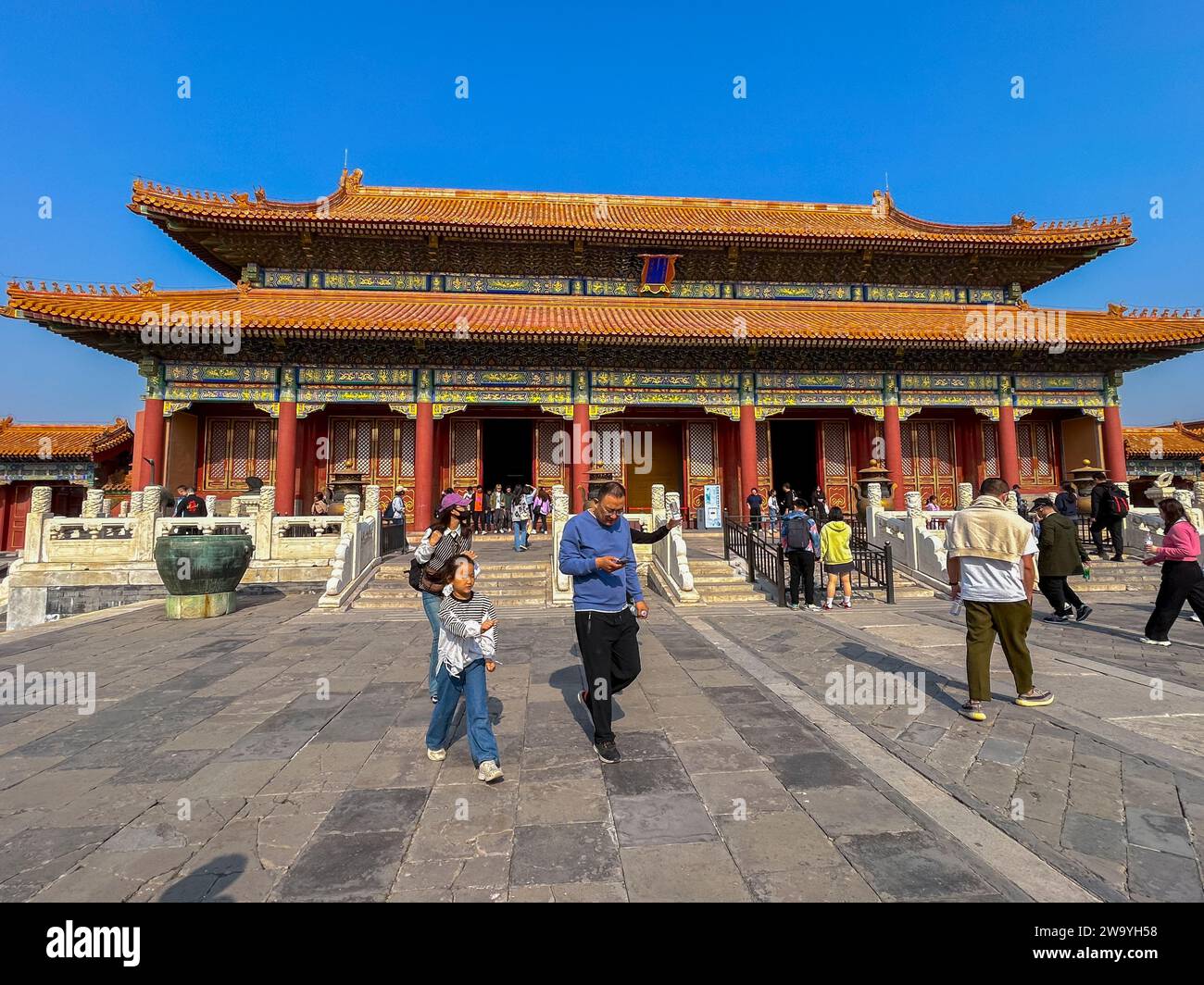 Pechino, Cina, grande folla, popolo cinese, turisti, visita alla città Proibita, all'edificio del Museo del Palazzo Imperiale, Foto Stock
