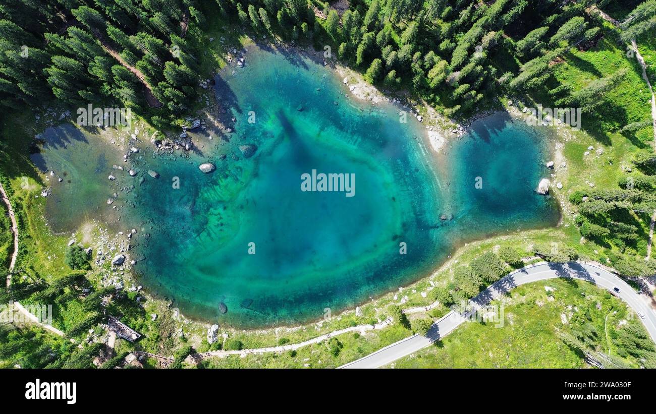 Foto drone del lago di Carezza Dolomiti Italia europa Foto Stock