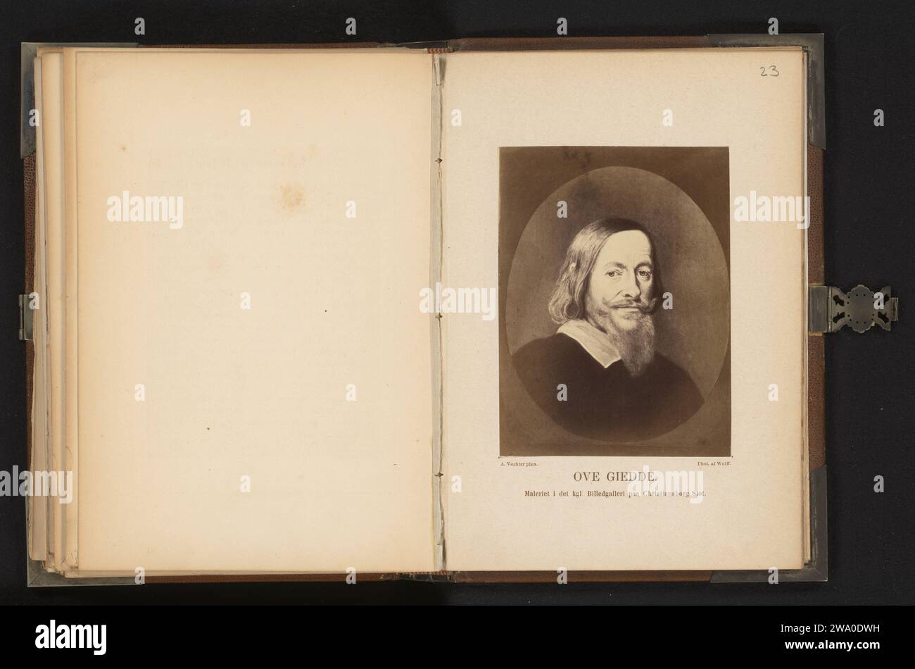 Produzione fotografica di un dipinto, raffigurante un ritratto di ove Gjedde, Julius Wulff, dopo A. Vucher, c. 1858 - nel o prima del 1863 fotografare un supporto fotografico albumano stampa medico, medico Foto Stock
