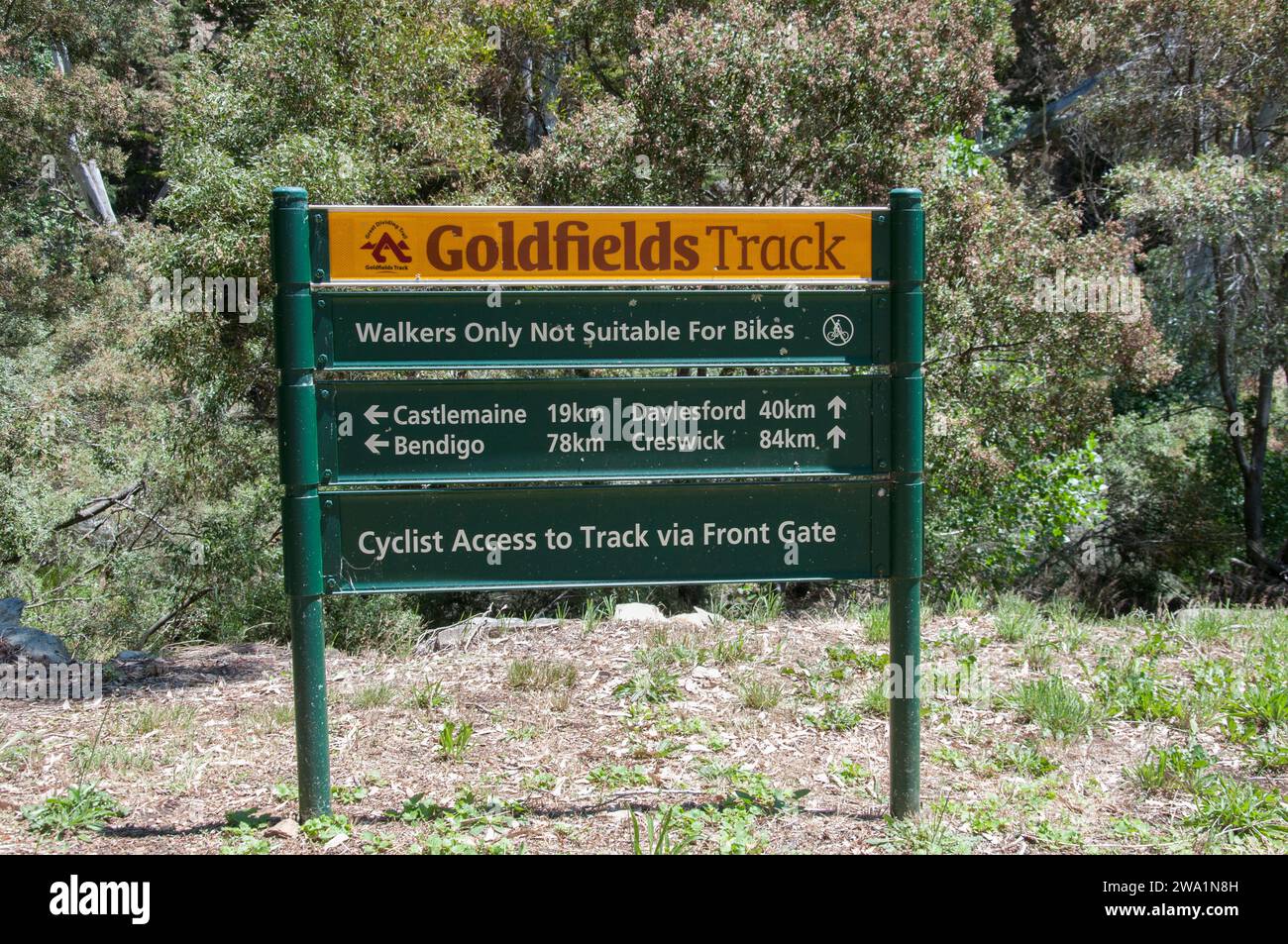 Segnavia escursionistico a Vaughan Springs nel Castlemaine Diggings National Heritage Park, Victoria Foto Stock