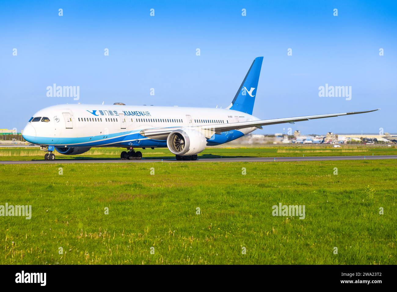 Amsterdam, Paesi Bassi - 28 aprile 2022: Xiamen 787 Boeing Dreamliner all'aeroporto di Amsterdam Foto Stock