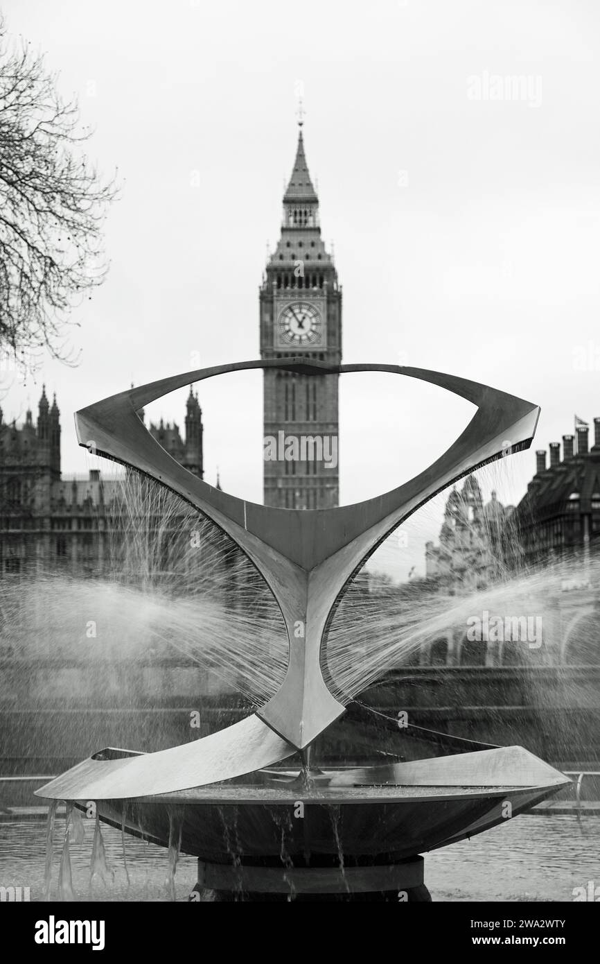 Fontana Torsion girevole - Naum Gabo - Londra Foto Stock