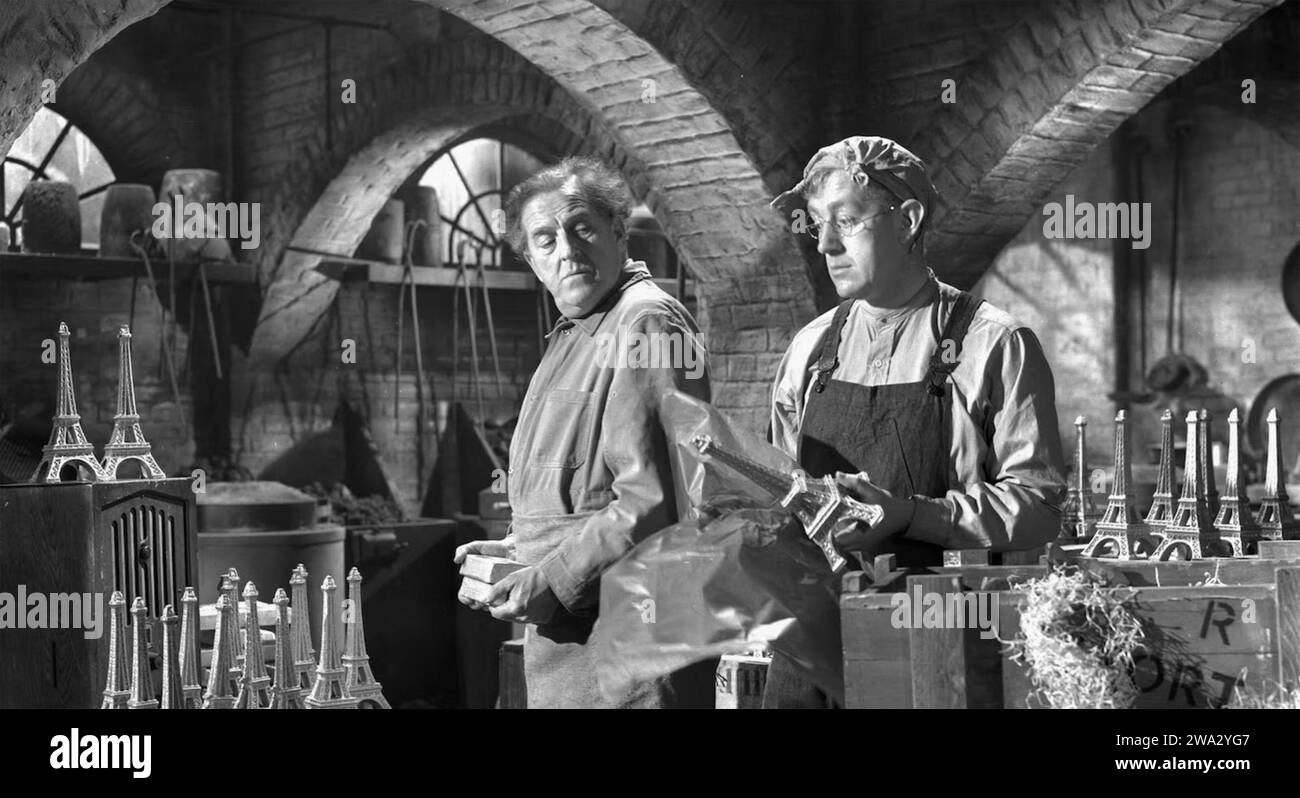 THE LAVENDER HILL MOB 1951 Ealing Studios film con Alec Guiness a destra e Stanley Holloway Foto Stock