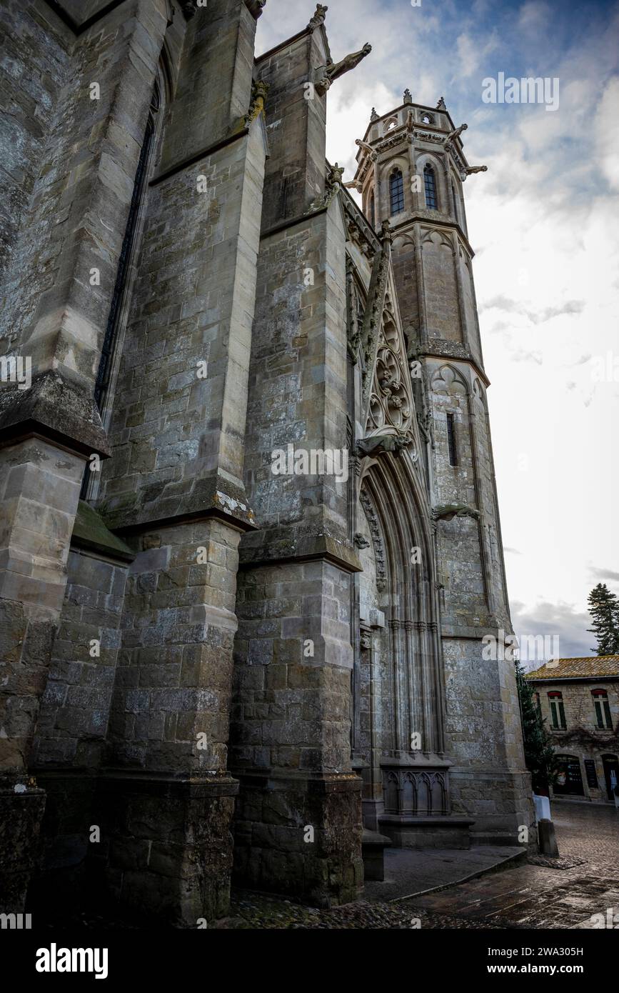 Basilica dei santi Nazario e Celso, chiesa cattolica romana situata nella cittadella di Carcassonne, costruita in stile architettonico gotico-romanico, Foto Stock