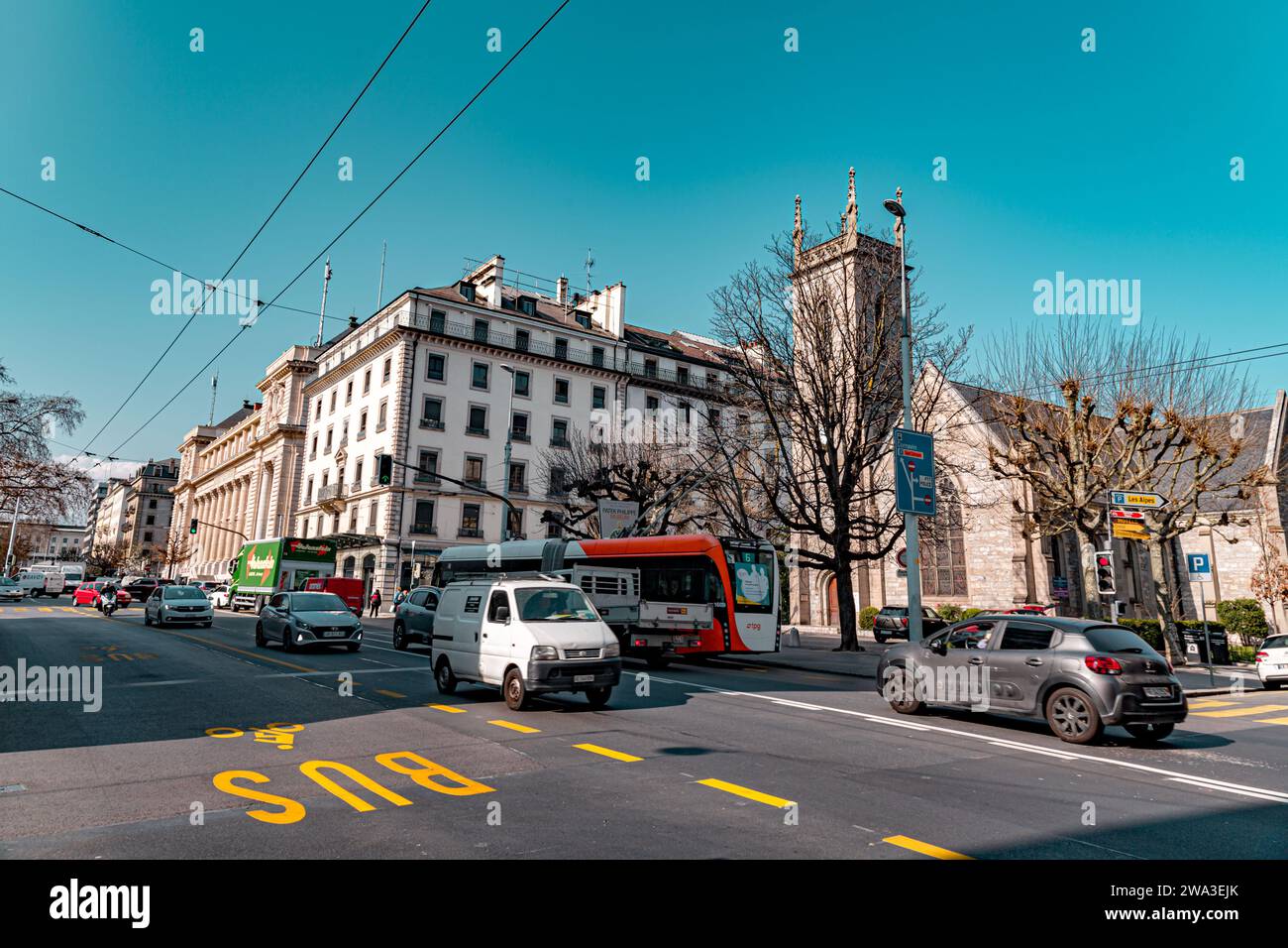 Ginevra, Svizzera - 25 marzo 2022: La basilica Notre-Dame di Ginevra è la principale chiesa cattolica romana di Ginevra, in Svizzera. Foto Stock