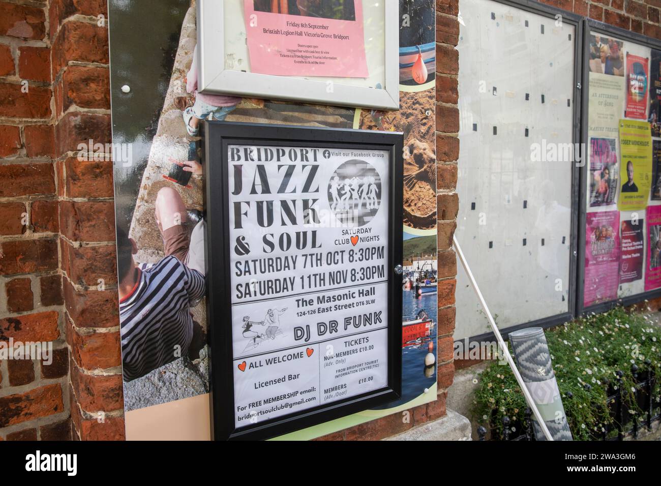 Bridport Dorset, volantino pubblicitario per eventi musicali presso la sala Massonic con jazz, funk e soul, Inghilterra, Regno Unito, 2023 Foto Stock