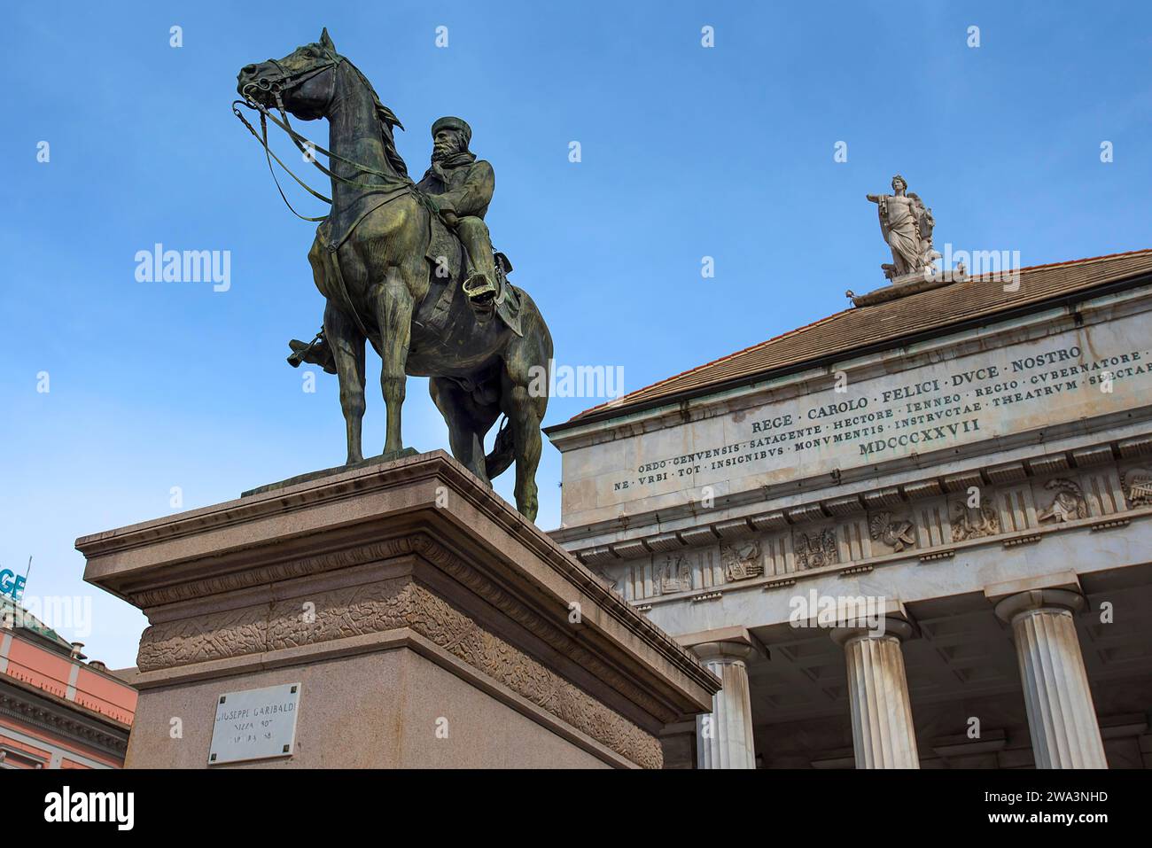 Monumento a Giuseppe Garibaldi, dal 1807 al 1882, combattente per la libertà italiano, presso la Biblioteca posteriore della società Ligure di storia locale, Genova, Italia, UE Foto Stock