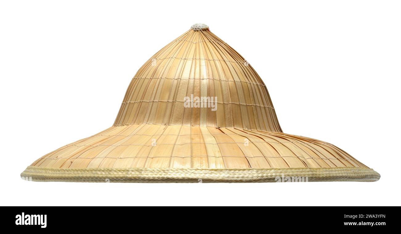 Asian Staw Hat ritagliato su bianco. Foto Stock