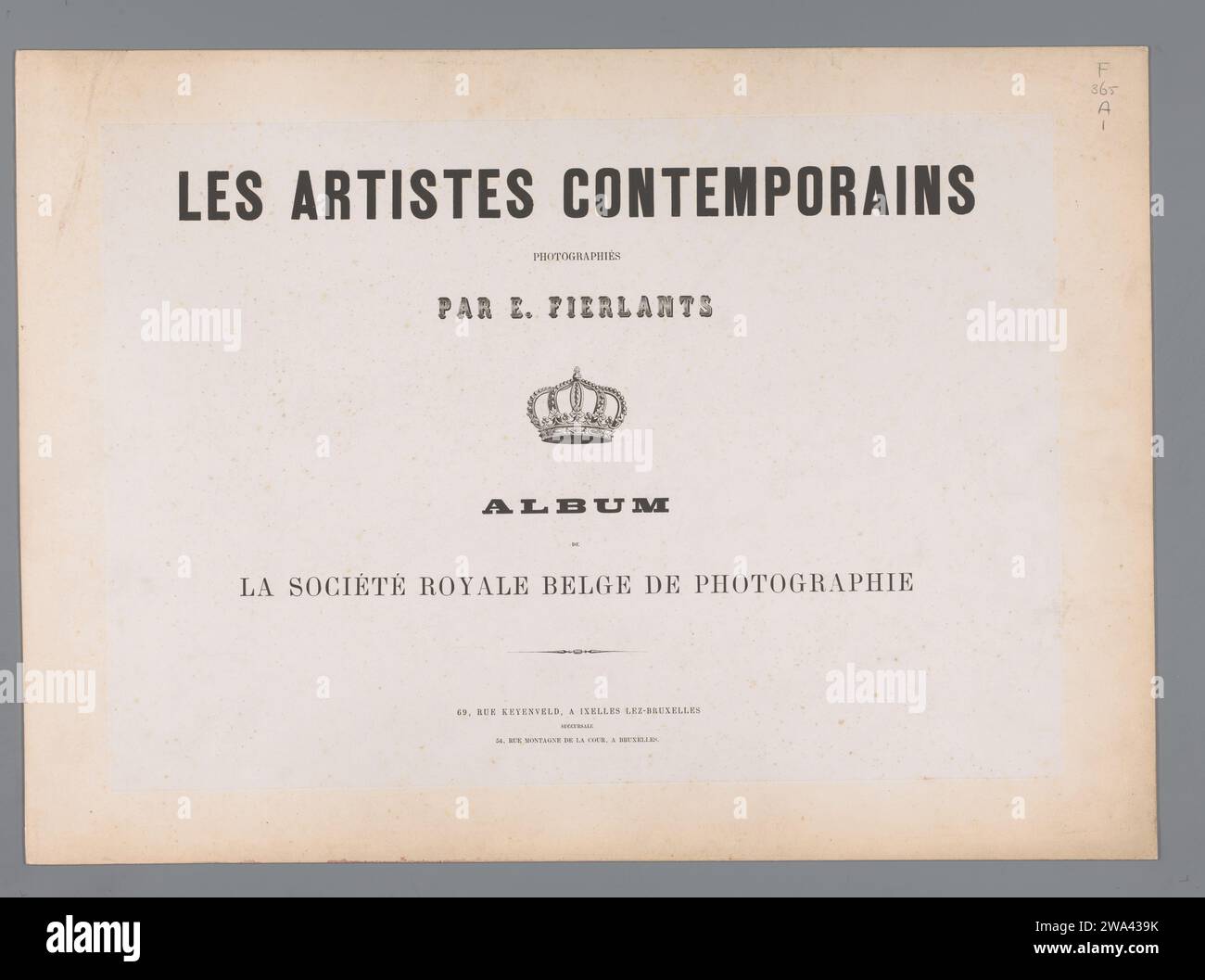 Artisti contemporanei fotografati / da E. Fierlants, 1863 copertina con sette foto, due riviste di titoli e un elenco di immagini. carta. cartone. pelle. lino (materiale). supporto fotografico stampa / stampa albume Foto Stock