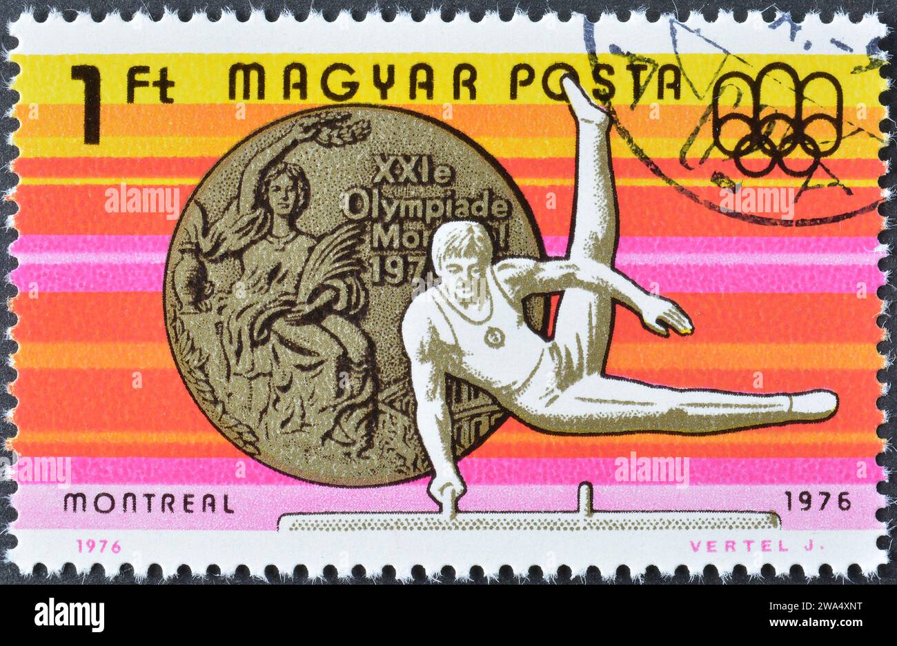 Francobollo cancellato stampato dall'Ungheria, che mostra la ginnastica maschile (cavallo) (medaglia d'oro), Giochi Olimpici estivi 1976 - Montreal (medaglie), circa 197 Foto Stock