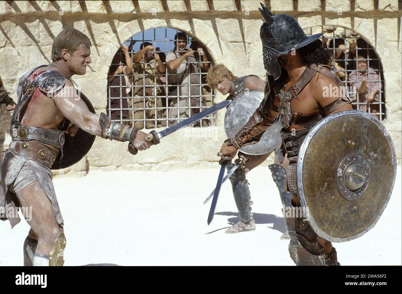 Szenen aus dem Fernsehfilm Held der Gladiatoren Koproduktion von RTL und ORF vom Regisseur Jorgo Papavassiliou, 2003 zu sehen: Stephan Luca und Henning Baum in einer Kampfzene mit Dierk Prawdzik (Lagos) Foto Stock