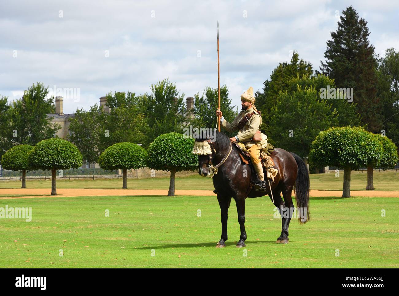 Punjabi Lancer della prima guerra mondiale in uniforme a cavallo. Foto Stock