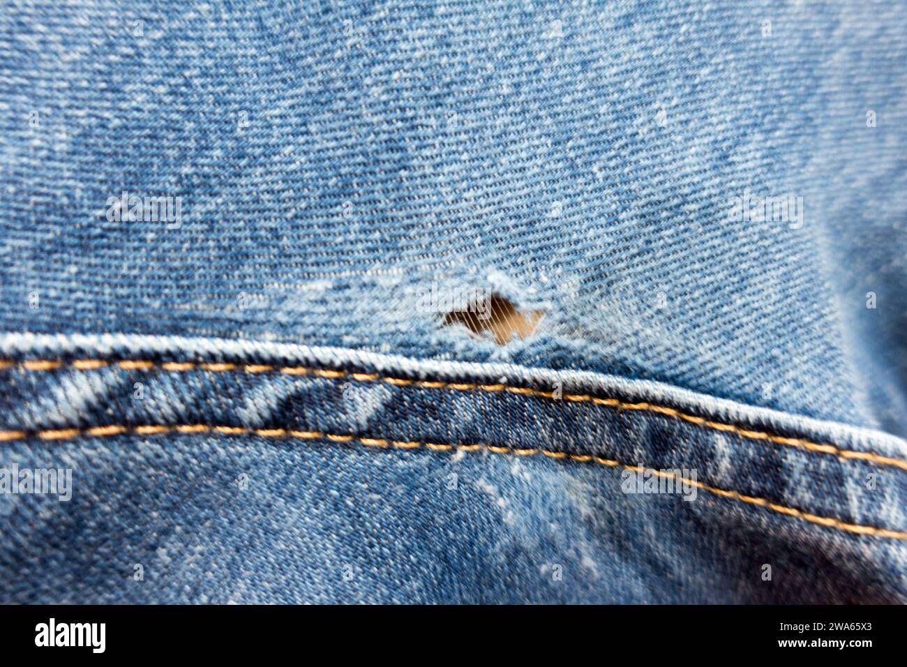 Jeans usurati jeans strappati Foto Stock