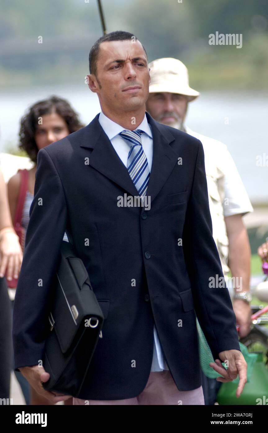 Torino Italia 2003-06-01 : Alex Britti, cantante italiano, foto del backstage durante le riprese del video 'lo Zingaro felice' Foto Stock