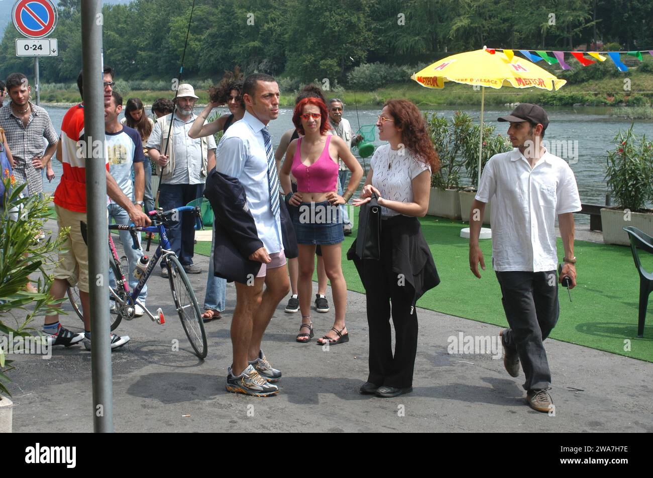 Torino Italia 2003-06-01 : Alex Britti, cantante italiano, foto del backstage durante le riprese del video 'lo Zingaro felice' Foto Stock