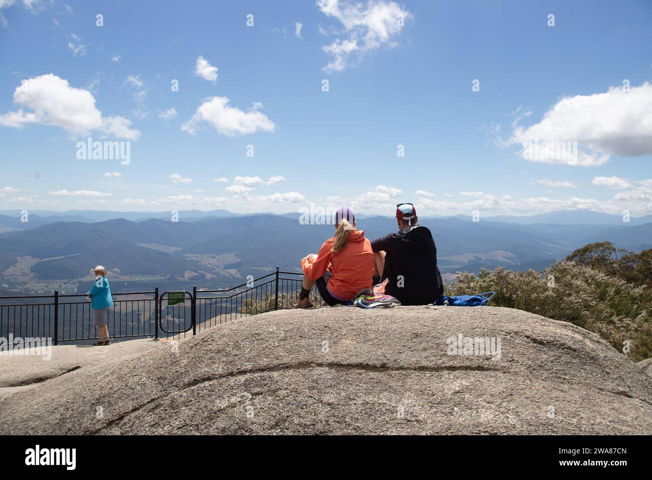 Viste panoramiche sulle Alpi Vittoriane dalla cima del Monte Buffalo. Foto Stock