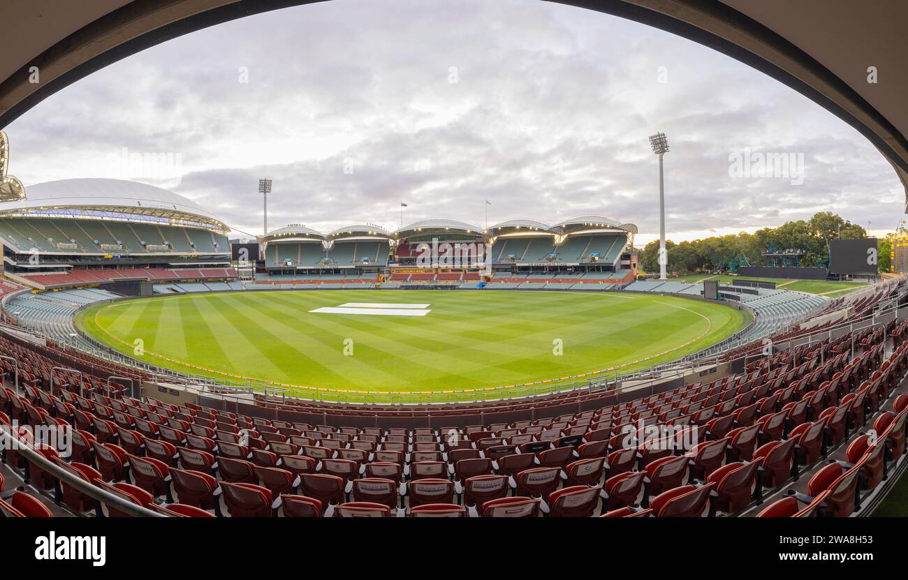 Adelaide, Australia. 30 dicembre 2023. Preparativi per la partita maschile della Big Bash League tra Adelaide Strikers e Melbourne Stars Foto Stock