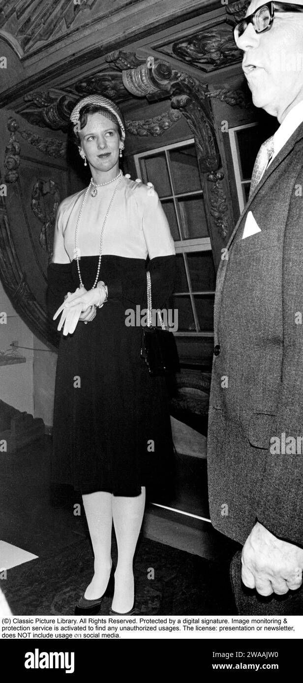 Margrethe II di Danimarca. Qui, durante una visita di stato a Stoccolma, Svezia, presso lo storico museo navale 1973. Foto Stock