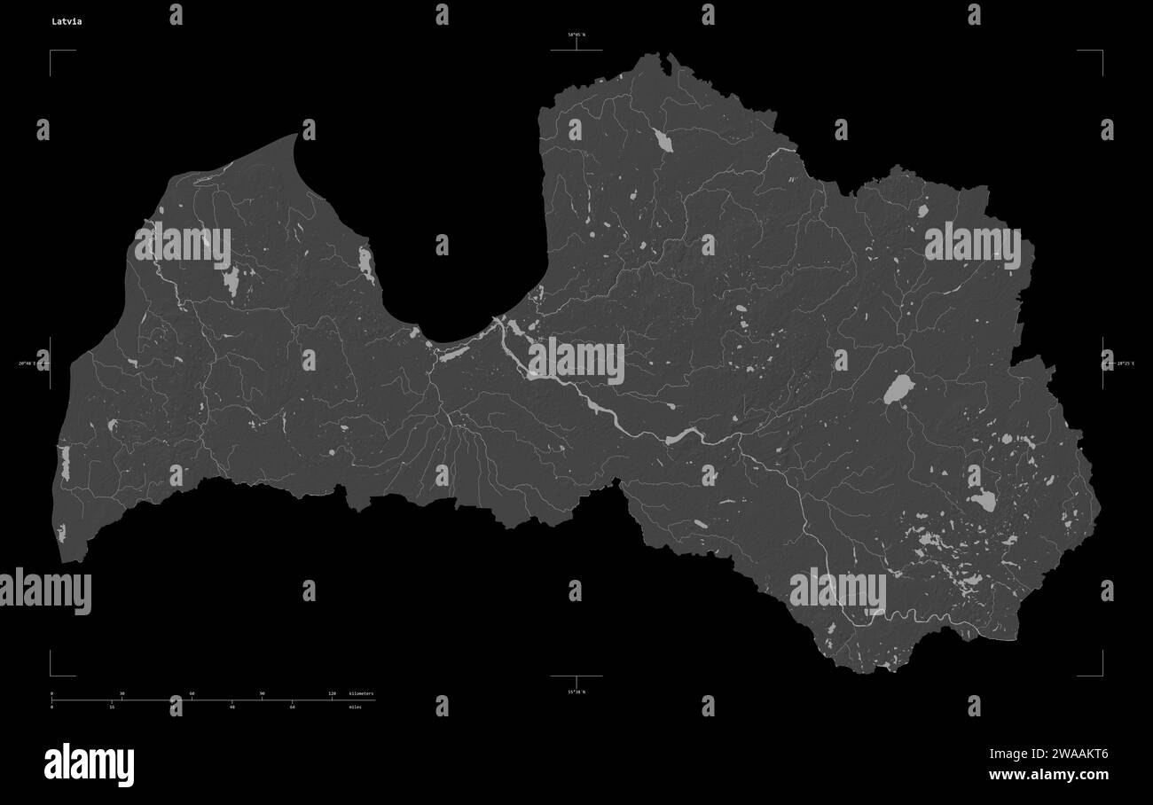 Forma di una mappa di elevazione a Bilevel con laghi e fiumi della Lettonia, con scala di distanza e coordinate di confine della mappa, isolati su nero Foto Stock